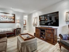 Cozy Riva Ridge Condo with 1 BR in Vail Village by RedAwning - Save 20% on 7+ Nights!
