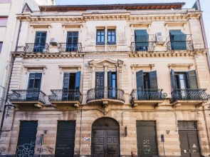 Grimaldi 8 Apartment by Wonderful Italy