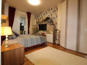 Cozy apt 10 mins walk from Poetto + terrace