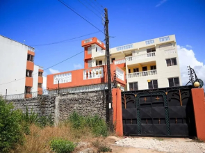 Lux Suites Bamburi View Apartments