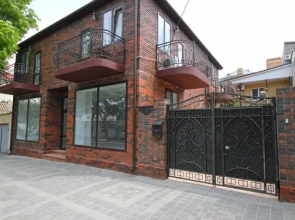 Guest House "At Irina"