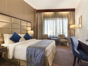 Отель Howard Johnson by Wyndham Bur Dubai