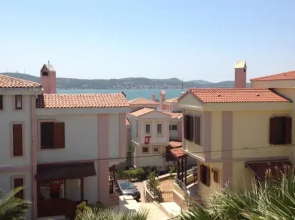Cunda Poyraz Sitesi Villasi