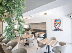 Bohemian Gardens Hotel