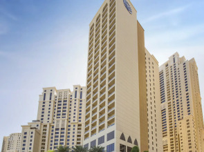 Amwaj Rotana, Jumeirah Beach
