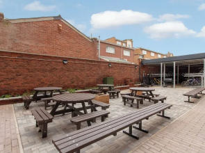 Student Only The Barn