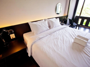 BED Phrasingh Hotel - Adults Only