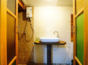 Apple Beachfront Resort