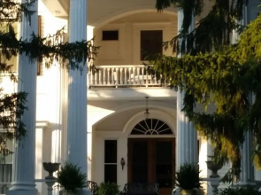 Albemarle Inn