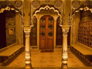 Neemrana'S - Deo Bagh