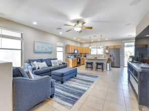 Pool, Patio & Grill: San Tan Valley Escape!