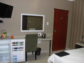 Big Five Guest House
