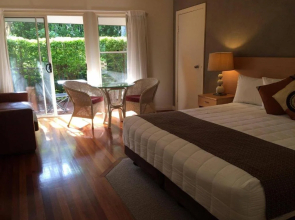 Arabella Garden Inn Motel