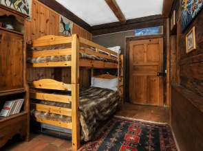 Chalet Heron