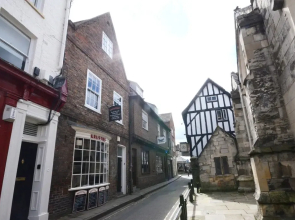 Patrick's Pool City Centre House