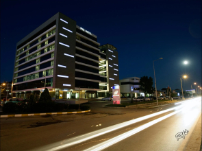 RYS Hotel & Restaurant