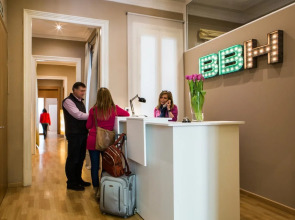 Born Barcelona Hostel