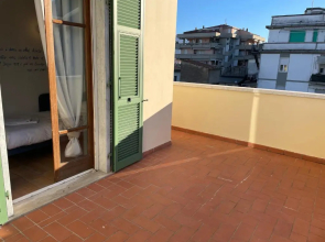 Accogliente camera singola con balcone a 500 mt dal mare