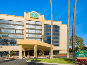 La Quinta Inn & Suites by Wyndham Buena Park