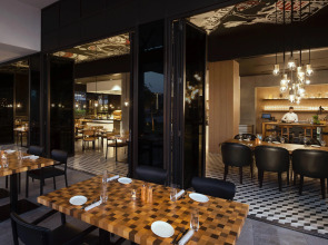 La Ville Hotel & Suites CITY WALK, Dubai, Autograph Collection