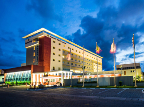 Golden Tulip Le Diplomate Cotonou