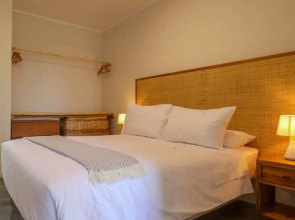 w Modern 4BR Villa With Private Pool in Paracas