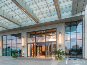 Crowne Plaza Yichang by IHG