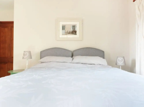 Little Wedderburn House