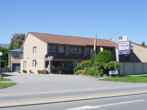 Fairway Motel and Apartments
