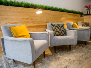 The 8 Downtown Suites