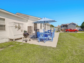 1/2 Mi to Ocean: Surfside Beach Resort Home