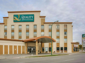 Quality Inn and Suites Winnipeg