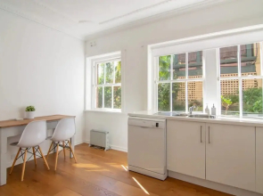 Two Bedroom Apartment in Mosman With Harbour Views