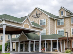 Country Inn & Suites by Radisson, Lake George (Queensbury), NY