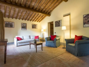 ALTIDO Country 2 BR Villa with Olive Garden and Pool