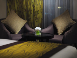 Mövenpick Jumeirah Lakes Towers Hotel