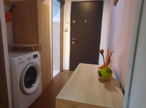 Apartament 3 camere semidecomandat