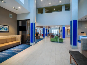 Holiday Inn Express & Suites St Peters by IHG