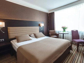 Премьер Отель Русь