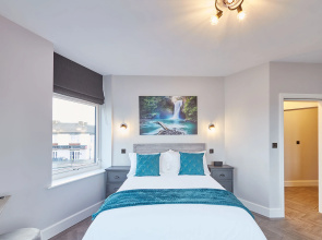 Host Stay Bellevue Apartment 1