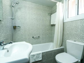 Helios Bay Hotel Apartments