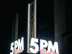 5 PM Hotel