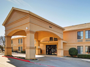 Quality Inn & Suites Irving DFW Airport South