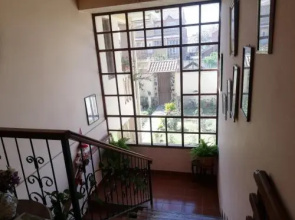 Casa De Familia