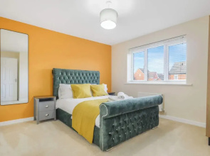 Spacious 5-bed Contractor House - Parking Wi-fi