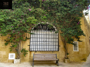 Palazzo 16th Century Mdina, opposite St Paul's Cathedral by 360 Estates
