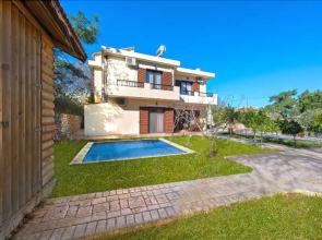 Secret Garden Villa