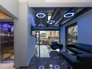 Fly And Stay Airport Hotel