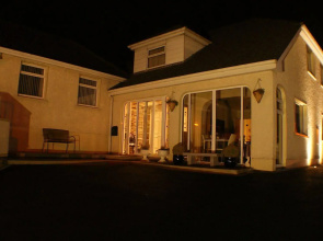 Eske Villa Bed & Breakfast