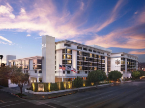 SLS , a Luxury Collection , Beverly Hills
